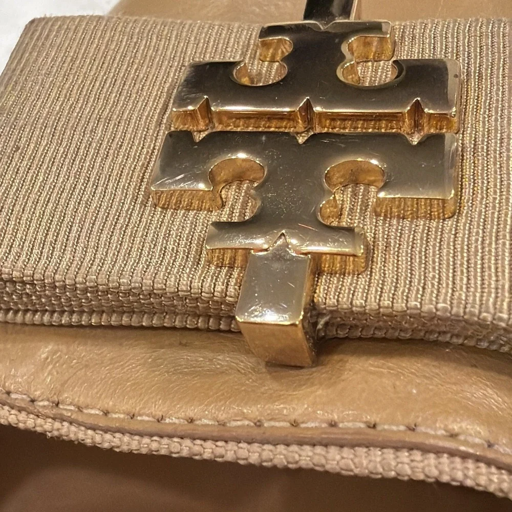 Tory Burch Flats – Tan Leather Size 7